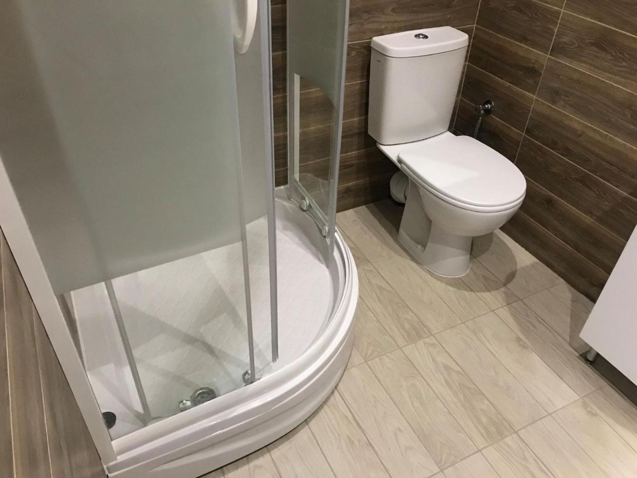 Modern Apartment Lviv Extérieur photo