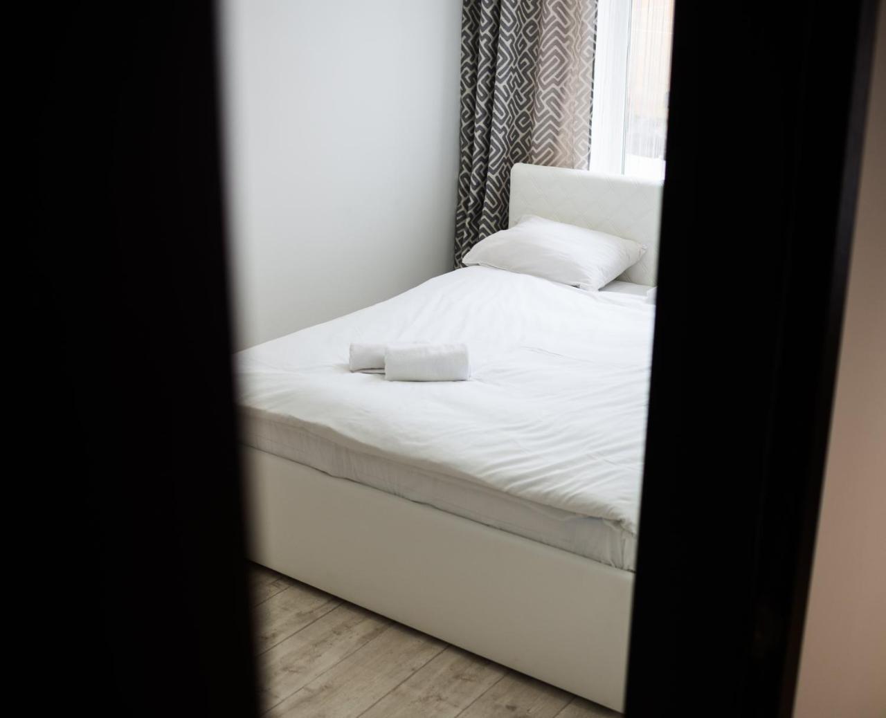 Modern Apartment Lviv Extérieur photo